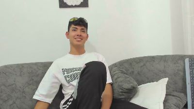 LoganTwink18