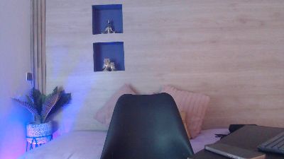 Logan_Steel live cam on Cam4
