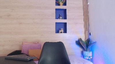 Logan_Steel live cam on Cam4