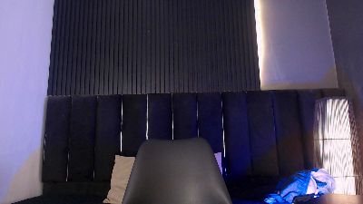 Logan_Steel live cam on Cam4