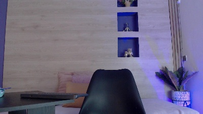 Logan_Steel live cam on Cam4