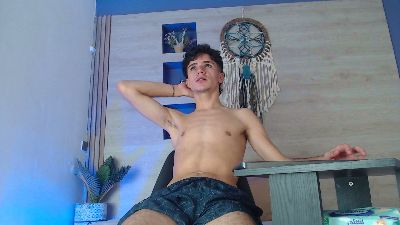 Logan_Steel live cam on Cam4