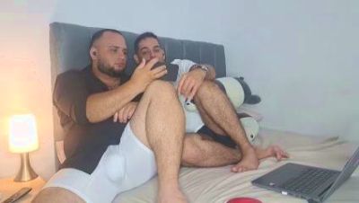LoganandRyan live cam on Cam4
