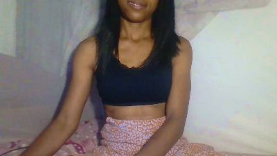Logane live cam on Cam4