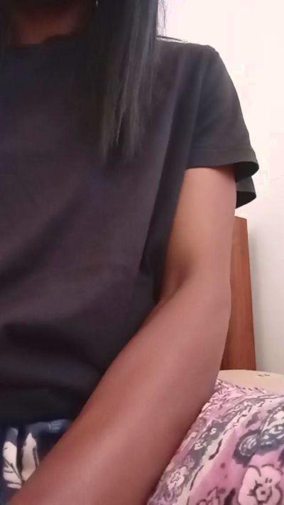 Logane live cam on Cam4