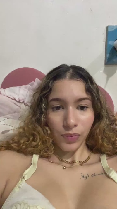 Loirafst live cam on UnifiedCams