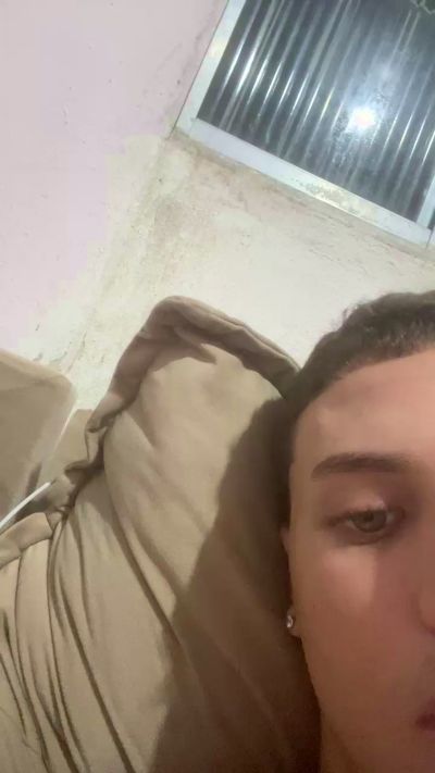 Loiro081 webcam cam4 model stream image