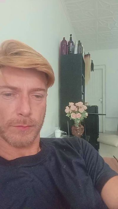 Loiroatv36sc live cam on Cam4