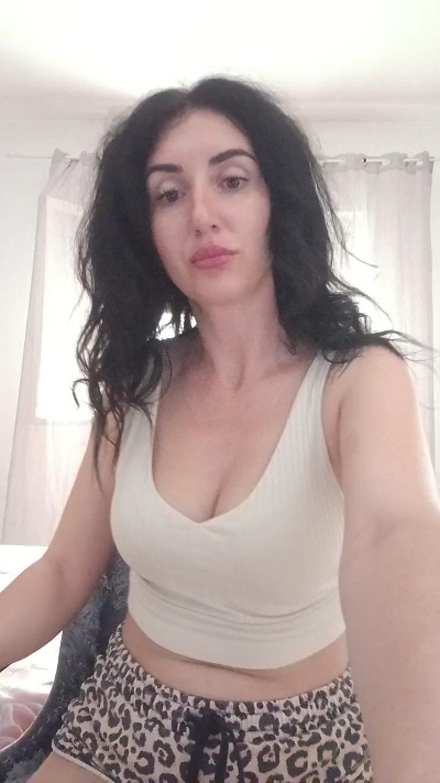 Lola05love live cam on Cam4