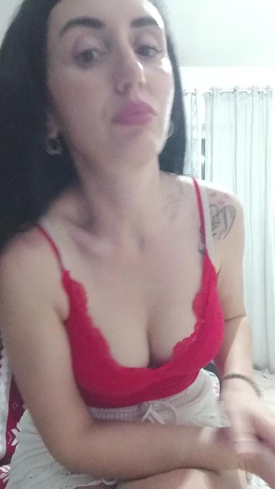 Lola05love live cam on Cam4