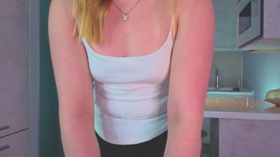 LolaBlaze live cam on Cam4