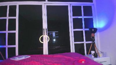 LolaDupont live cam on Cam4
