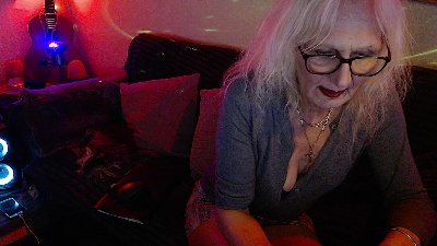LolaRent66 live cam on Cam4