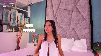 LolaSkinny live cam on Cam4