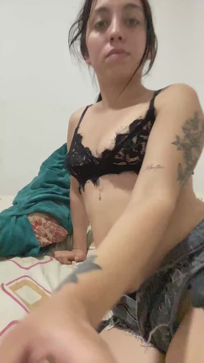 Lolaarg live cam on Cam4
