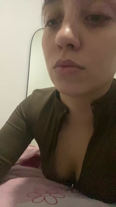 Lolaarg live cam on Cam4