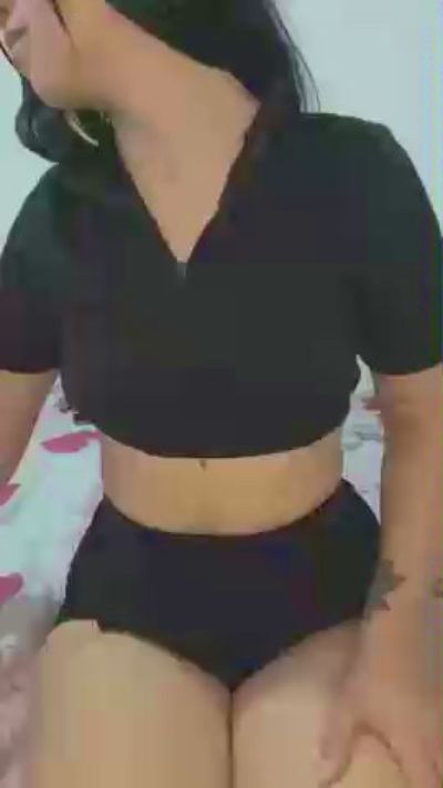 Lolaarg live cam on Cam4