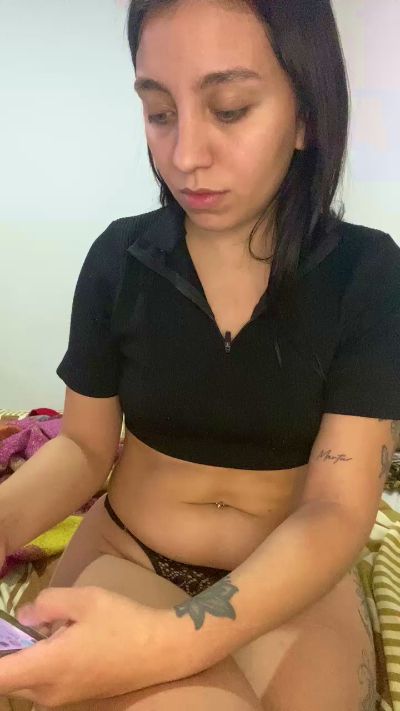 Lolaarg live cam on Cam4