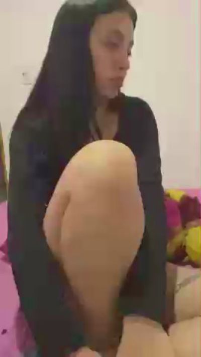Lolaarg live cam on Cam4