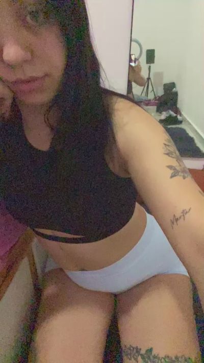 Lolaarg live cam on Cam4