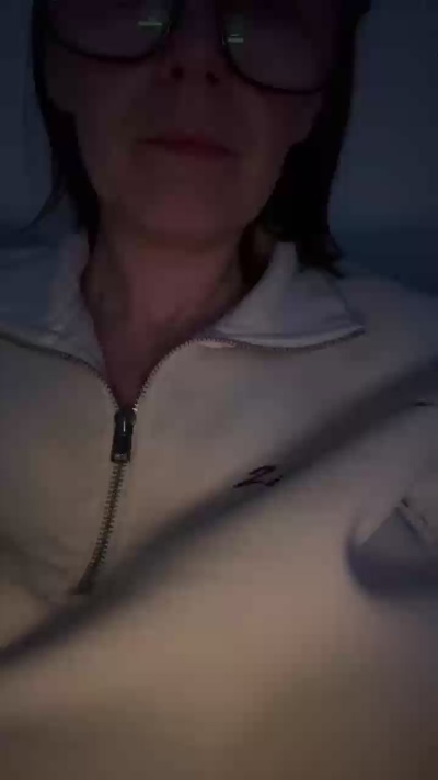 Lolacamgirl91 live cam on Cam4