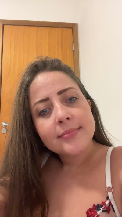 Lolaplik live cam on Cam4