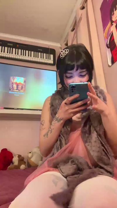 Loli_kawaii live cam on Cam4