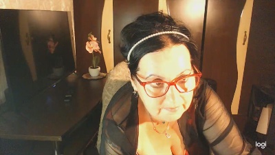 LollaGreate live cam on Cam4