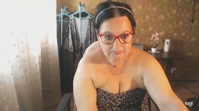 LollaGreate live cam on Cam4