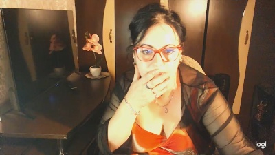 LollaGreate live cam on Cam4