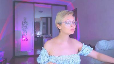 Lolly_pop567 live cam on Cam4