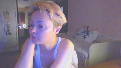 Lolly_pop567 live cam on Cam4