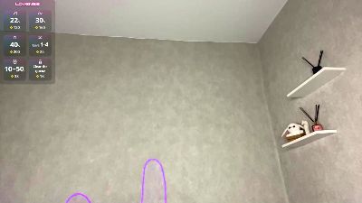 LomaTautolo live cam on Cam4