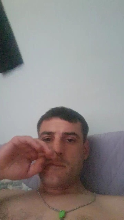 Lombardoypochi live cam on Cam4