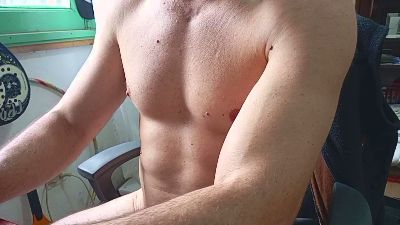 Lomur live cam on Cam4