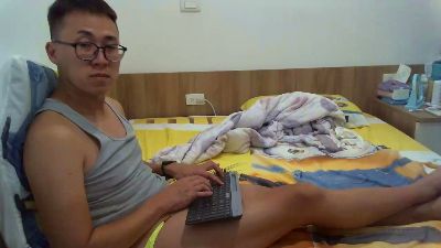 webcam chatroom LonelyMen555