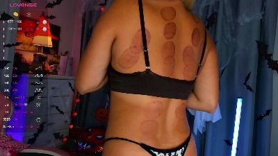 Loneve live cam on Cam4