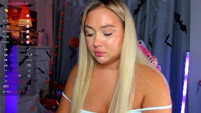 Loneve live cam on Cam4