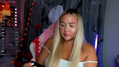 Loneve live cam on Cam4