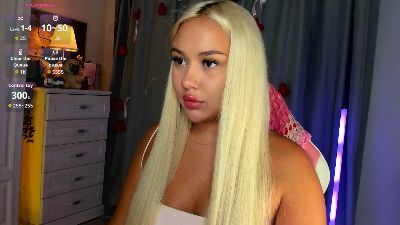Loneve live cam on Cam4