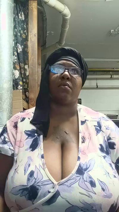 Lonevirgo live cam on Cam4
