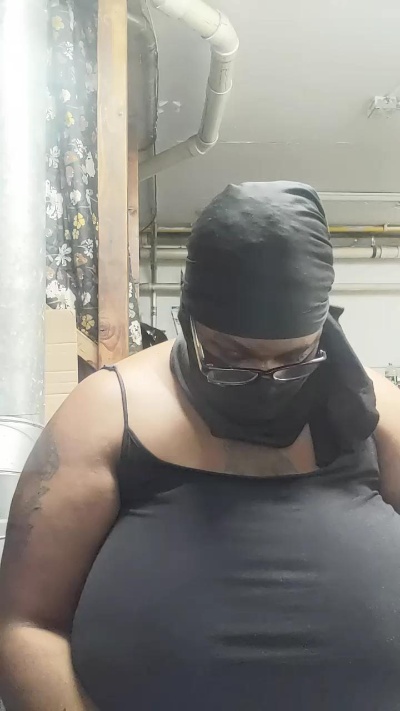 Lonevirgo live cam on Cam4