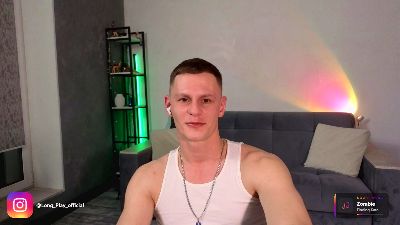 Long_Play live cam on Cam4