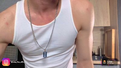 Long_Play live cam on Cam4