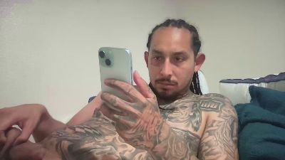 Longmoney444 live cam on Cam4