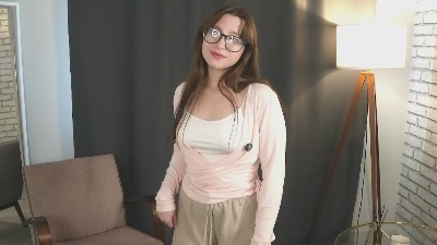 LoniMinery live cam on Cam4