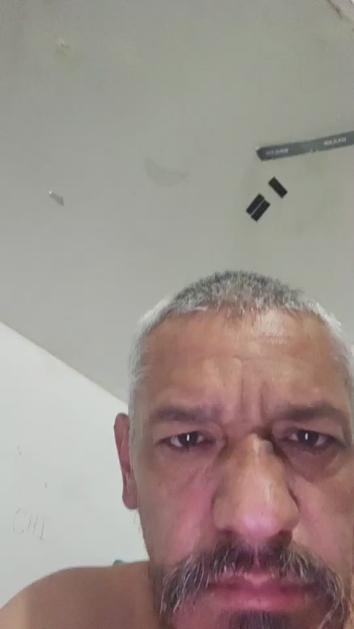 Lonlyboyy live cam on Cam4