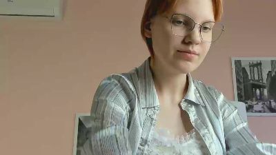 LonnieHoppes live cam on Cam4