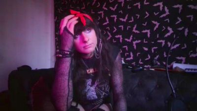 Loonadoomer live cam on Cam4