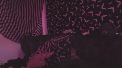Loonadoomer live cam on Cam4
